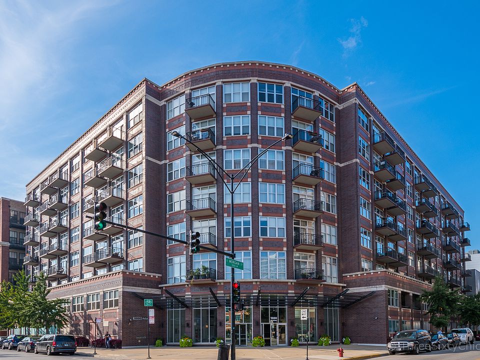 1000 W Adams St 506